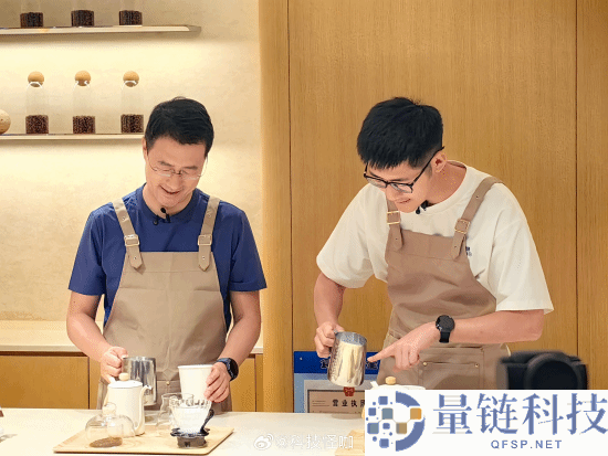 华为多门店现Pura80系列抢购潮：影视飓风Tim也到场