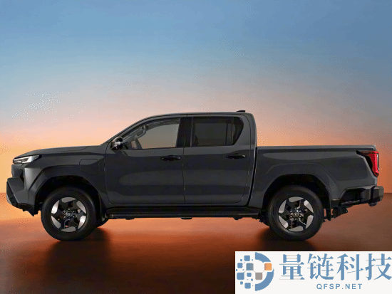 丰田“不死鸟”上新 全新海拉克斯皮卡发布:初次用上纯电