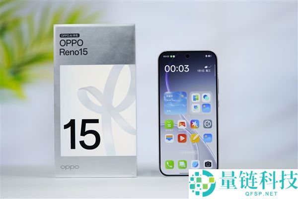 全息光刻美背太吸睛,OPPO Reno 15图赏