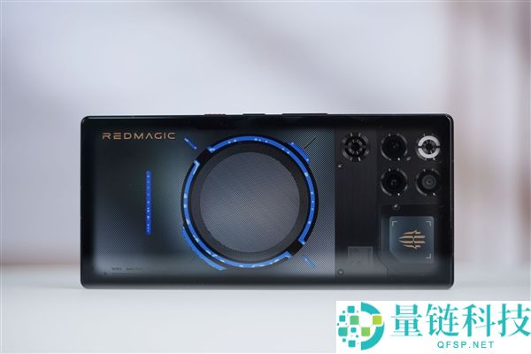 开启手机水冷散热时期,红魔11 Pro+图赏