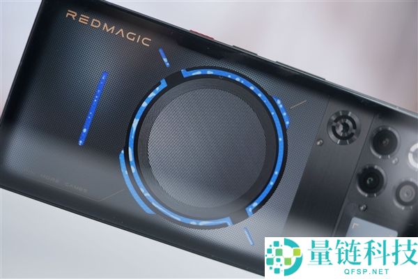 开启手机水冷散热时期,红魔11 Pro+图赏