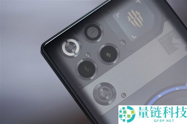 开启手机水冷散热时期,红魔11 Pro+图赏