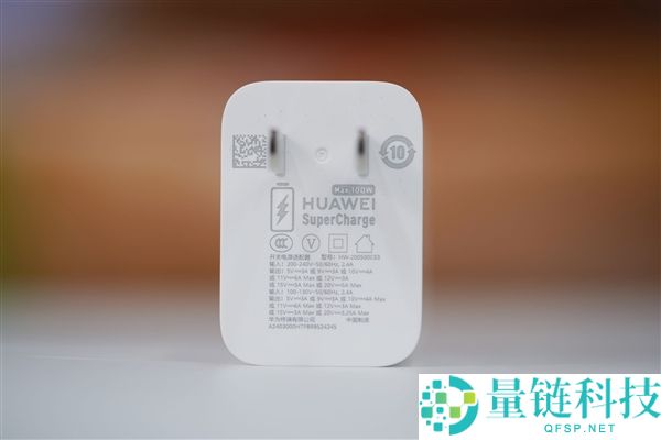 首发麒麟9030 Pro,华为Mate 80 Pro Max图赏