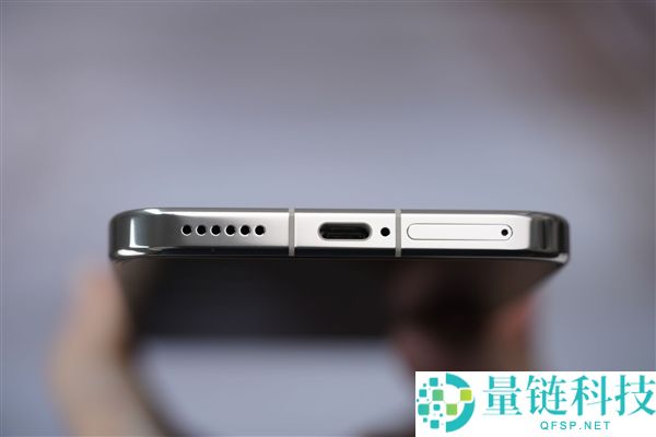 首发麒麟9030 Pro,华为Mate 80 Pro Max图赏