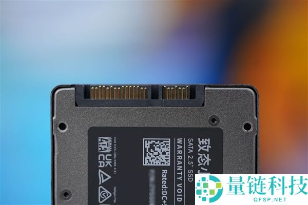 长江存储原厂颗粒,致态小翼S001 1TB SSD图赏