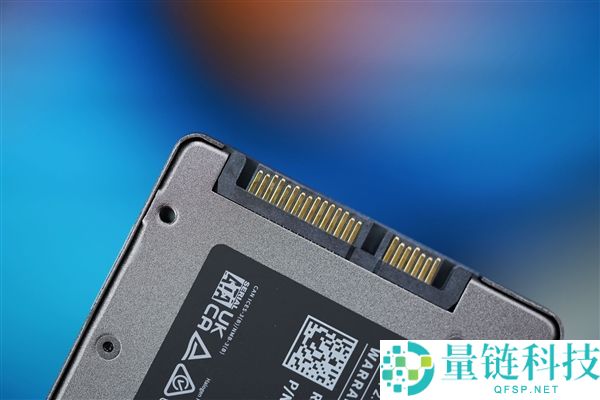 长江存储原厂颗粒,致态小翼S001 1TB SSD图赏