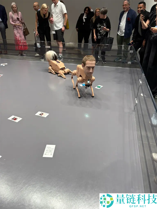 起猛了,神似马斯克的机械狗上 现场扮演“拉屎”