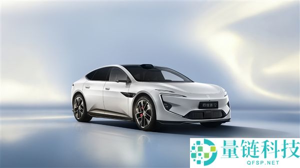 全新阿维塔12官图发布：换车顶激光雷达 增添三机电版本