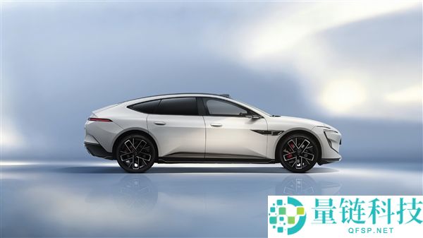 全新阿维塔12官图发布：换车顶激光雷达 增添三机电版本