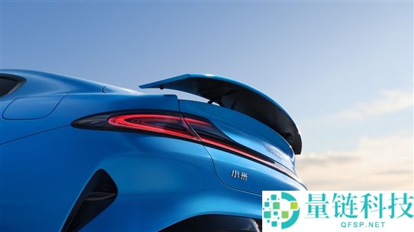 小米回应新SU7变重：大幅晋级,标配2200MPa小米超强钢内嵌式防滚架等