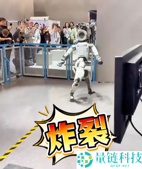 波士顿动力机械人CES大翻车：后空翻甩掉手、搬东西躺平在地