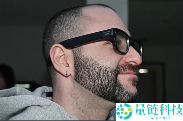 雷鸟首款eSIM智能眼镜发布：完全辞别手机依赖