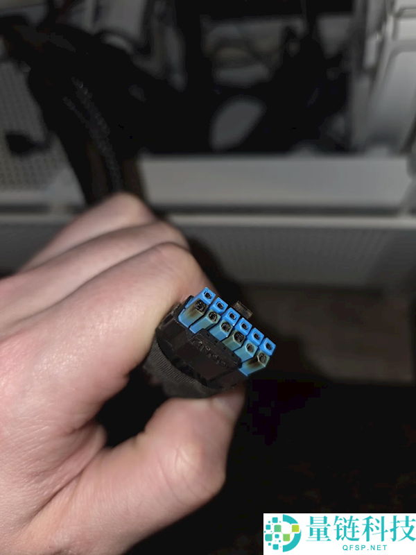 真心没法用,蓝宝石RX 9070 XT 16针供电接口烧了7个