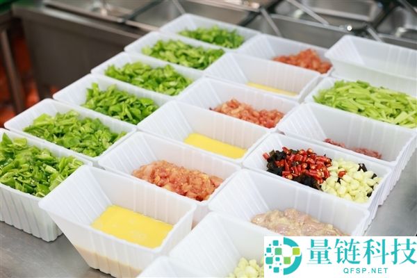 对峙现炒现做,京东自营外卖店七鲜小厨多城首店齐开
