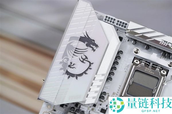 高颜值雪白刀锋,微星MPG B850M EDGE TI MAX WIFI图赏