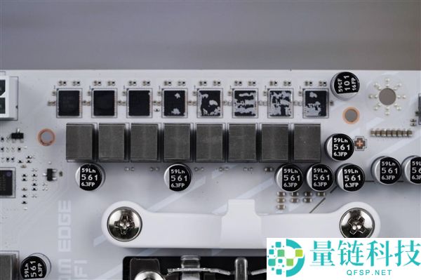 高颜值雪白刀锋,微星MPG B850M EDGE TI MAX WIFI图赏