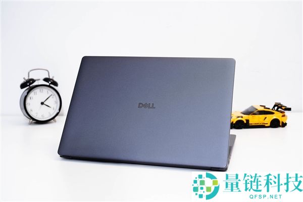 双层OLED触控屏观感冷艳 戴尔Pro 14 Premium上手