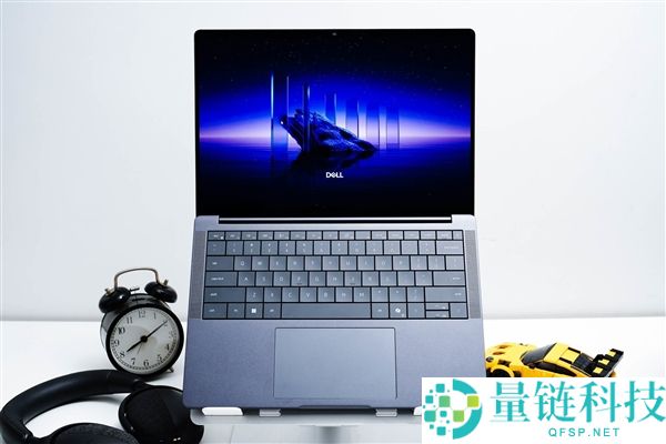 双层OLED触控屏观感冷艳 戴尔Pro 14 Premium上手
