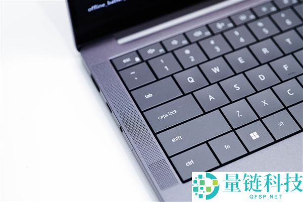 双层OLED触控屏观感冷艳 戴尔Pro 14 Premium上手