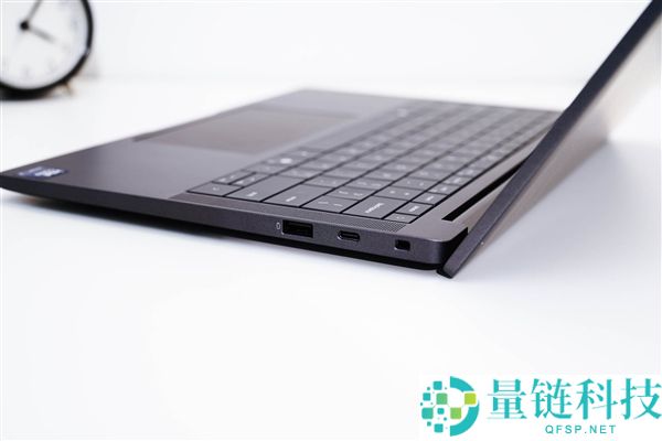 双层OLED触控屏观感冷艳 戴尔Pro 14 Premium上手