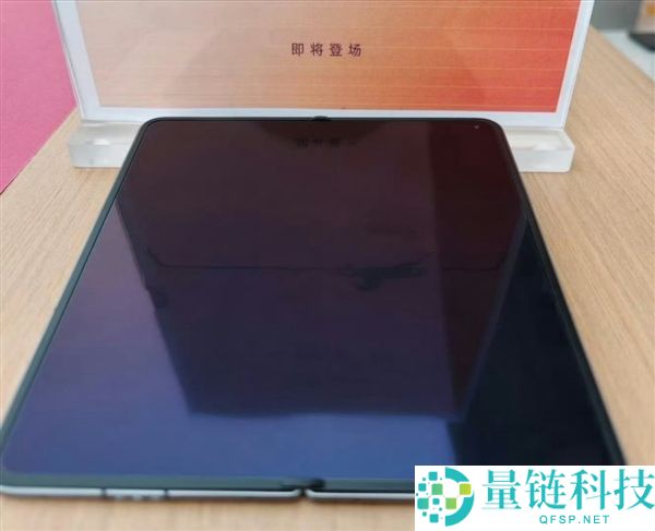 用户提早上手OPPO Find N6:怎样就没有折痕呢 直呼完满