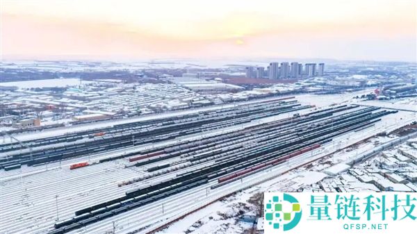 在这里 火车还能“横着跑”,