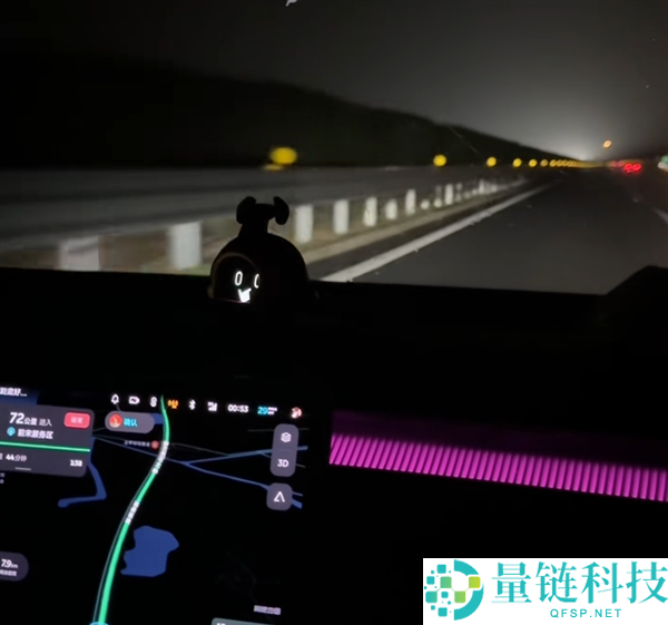 车主夜间高速上实测蔚来可语音封闭大灯：但需二次确认 还只听主驾的