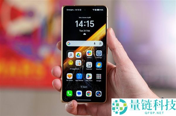 光荣Magic V6真机图赏：全球最轻薄大折叠 老外被震动到了