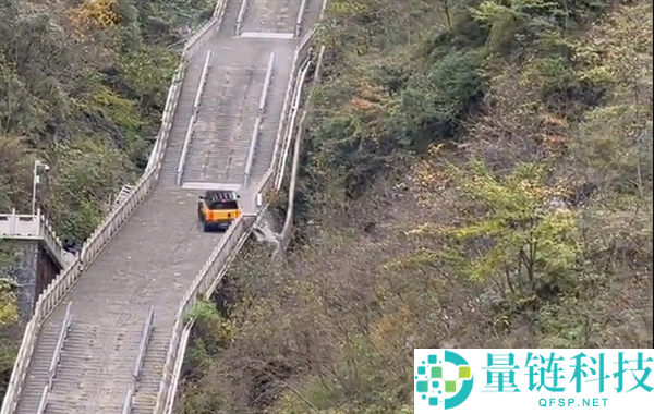 比亚迪把天门山天梯搬进厂房:假装测试车完成超千次爬坡尝试