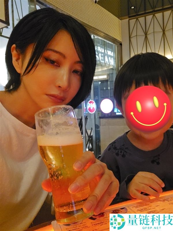 48岁艾达王Coser自称不擅长玩游戏,《生化危机9》交给助手玩