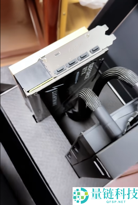 微星RTX 5090D v2闪电终究来了,限量1300块 最少2万