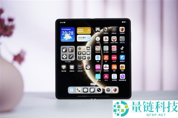 硅含量25%创记载 光荣自研青海湖刀片电池斩获GLOMO最好打破创新奖