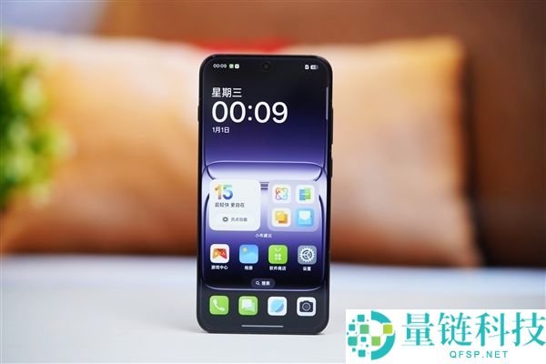 小屏党梦中情机,一加15T中心规格汇总：极窄物理四等边 7500mAh同档最大电池