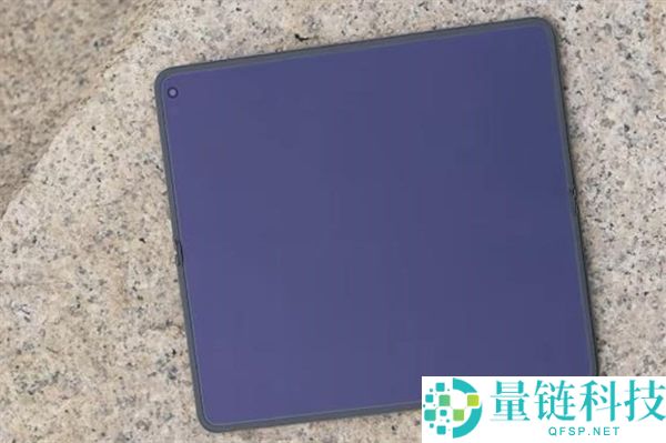 OPPO Find N6和友商折叠屏对照：折痕差距高低立判