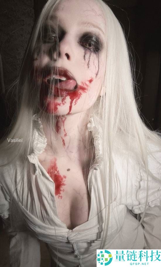 《生化9》新女神讴歌丧尸爆火,少量绝美COS图刷屏