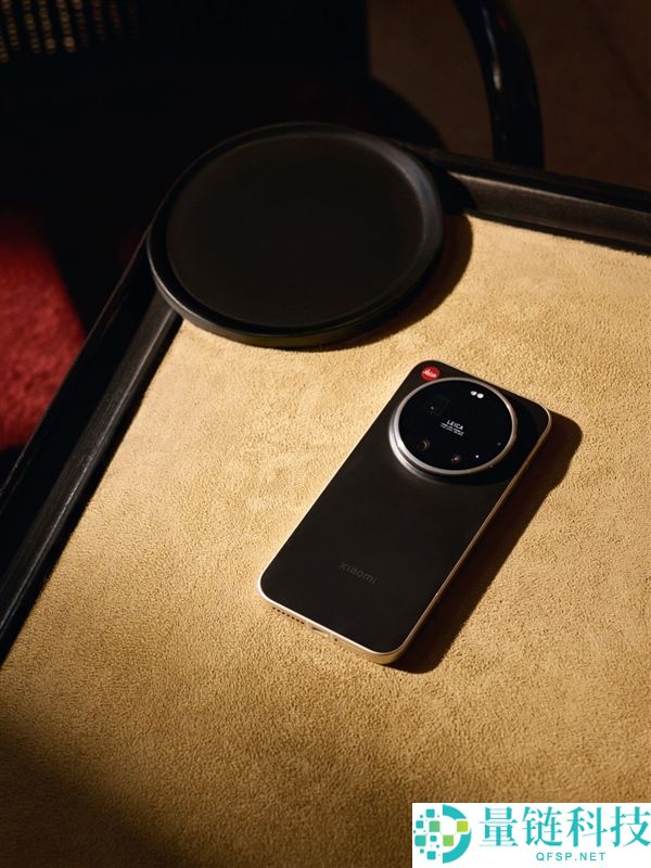 徕卡门店售卖：小米17 Ultra徕卡版黑银色上市,7999元起