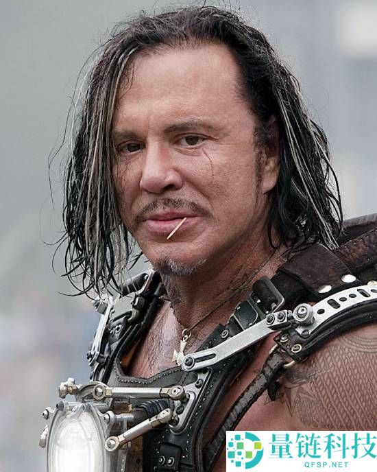 《钢铁侠》演员因欠租被逐落发门 曾拒10万美元捐助