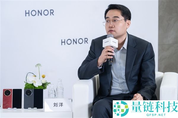 光荣CEO李健专访：Magic V6折叠屏登顶背地,是一场关于“敢分歧“的计谋包围