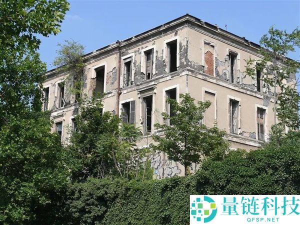 若是把钢筋混凝土中的铁换成钛 修建会更安稳吗？