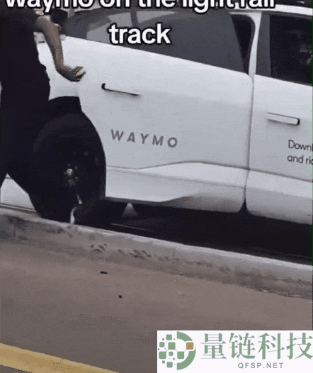 特斯拉FSD 搞不定铁路道口