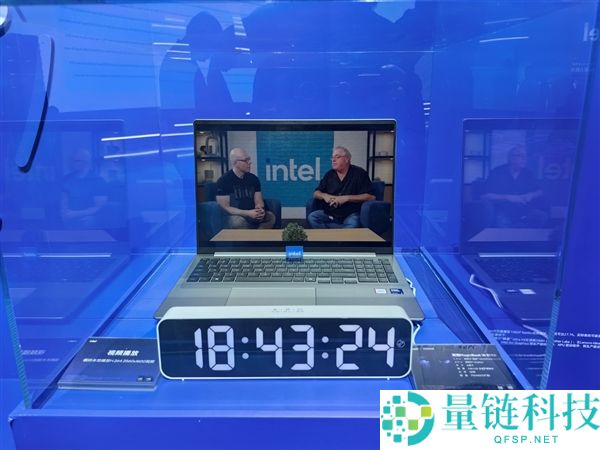 x86条记本续航34.8小时,终究晓得Intel Panther Lake为啥这么牛了
