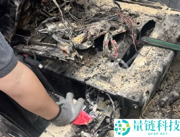 损失超32万元,车主加装户外电源致车辆起火：后以产物缺点为由诉至法院