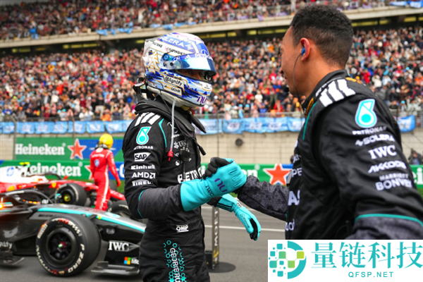 乱成一锅粥的F1上海站 真的太美观了,