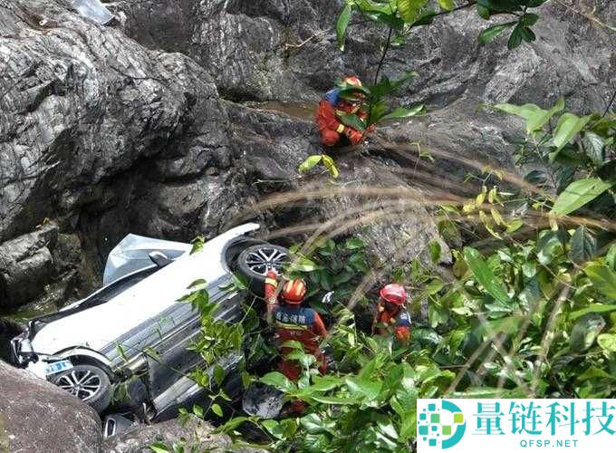 野外车里地震：生命的绝地挑战