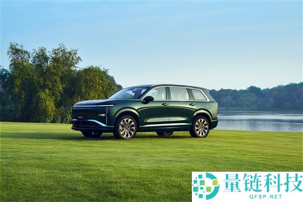 五菱星光 L 官图发布：亲民六座大车搭载 1.5L 插混系统