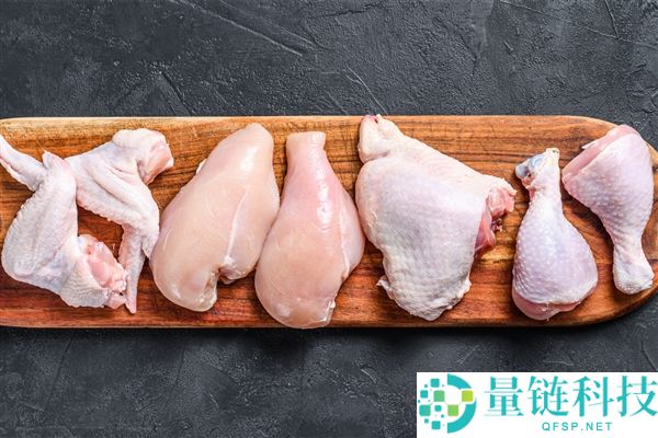 全网最不想火的饭铺爆红！莫氏鸡煲员工连吃 10 多天外卖