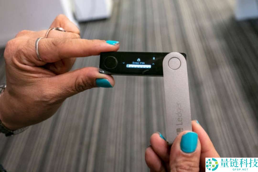 什么是加密货币冷钱包和热钱包？2026关键区别与选择建议