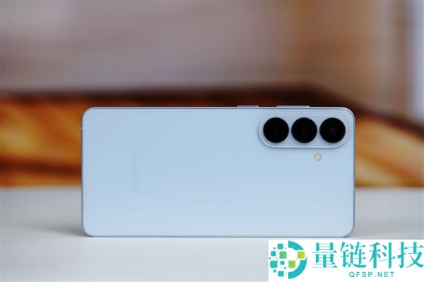三星 Galaxy S26+ 图赏:7999 元旗舰手机,体验顶级 AI 黑科技