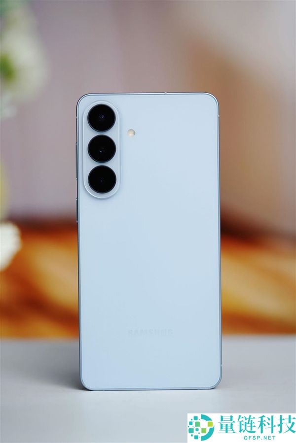 三星 Galaxy S26+ 图赏:7999 元旗舰手机,体验顶级 AI 黑科技