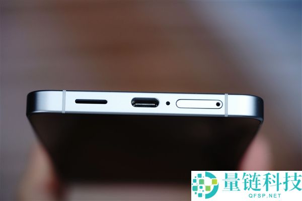 三星 Galaxy S26+ 图赏:7999 元旗舰手机,体验顶级 AI 黑科技